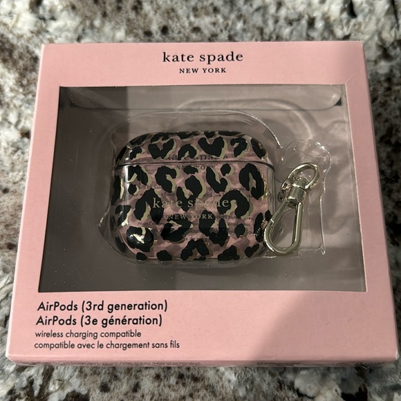 Kate Spade AirPods case 3rd gen - Picture 2 of 2